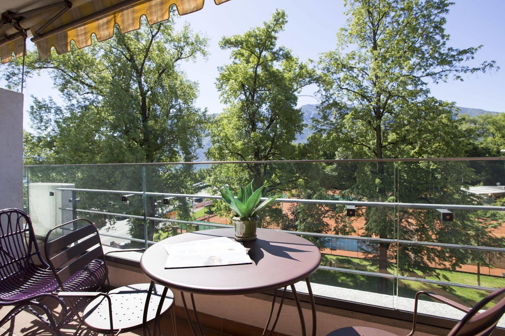 Aparthotel Al Lago Locarno Esterno foto